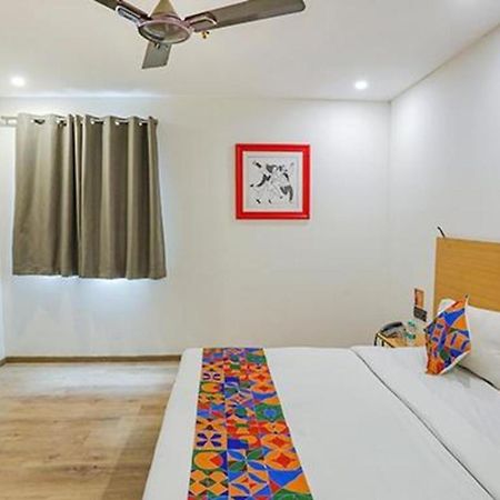 Fabhotel F9 Sector 58 Noida Eksteriør bilde