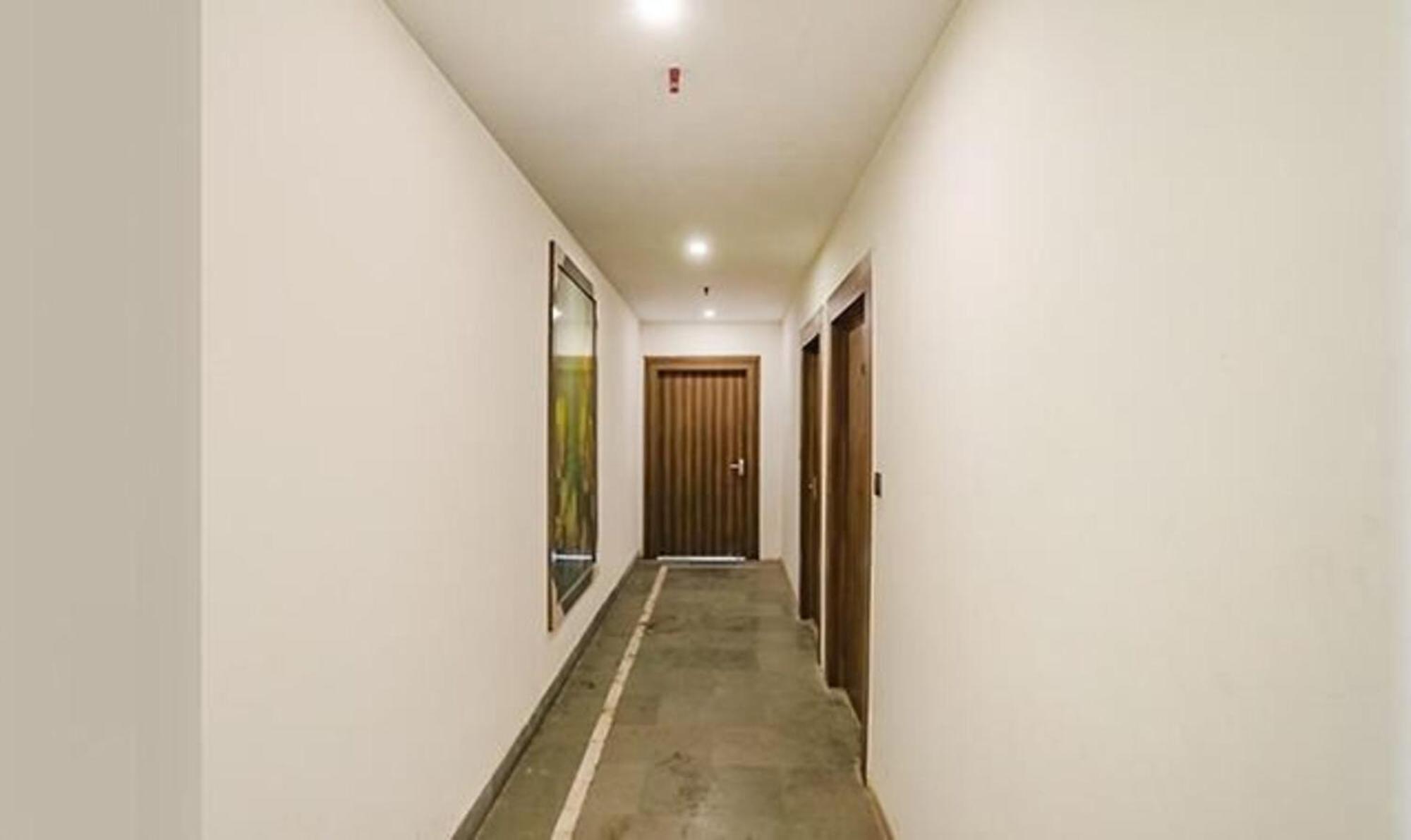 Fabhotel F9 Sector 58 Noida Eksteriør bilde